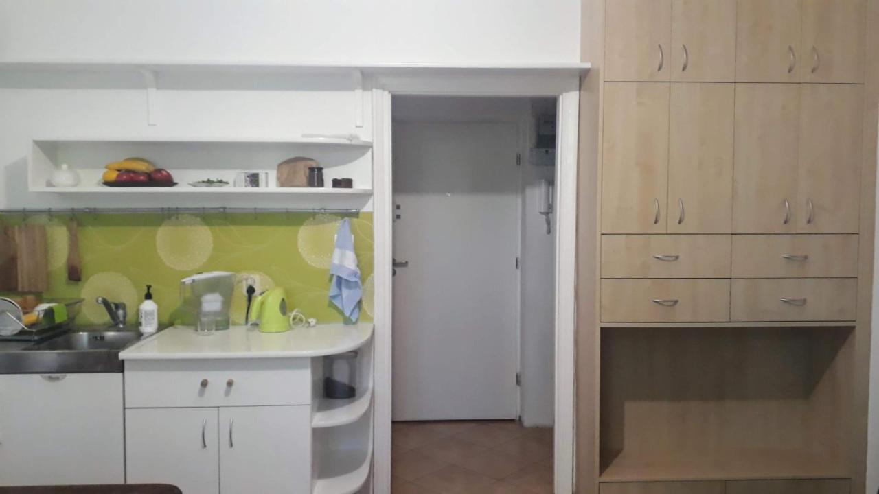 Kawalerka Na Starym Zoliborzu Appartement Warschau Buitenkant foto
